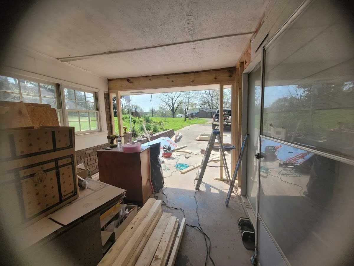 Air movers and dehumidifier for Drying & Dehumidification in Reisterstown